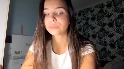 ShyBerry online show from 10-25-25, 08:47