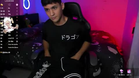 Snapshot of randallstone chatting on 10-03-25, 02:30 A independent Model online show from 10-03-25, 02:30