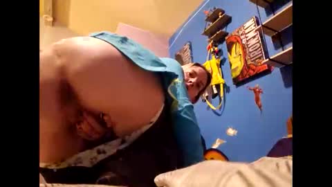 Snapshot of randcandy77 chatting on 01-29-25, 04:05 Randcandy77 online show from 01-29-25, 04:05