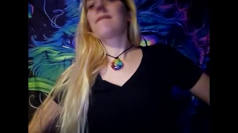 Snapshot of randcandy77 chatting on 02-16-25, 04:31 Randcandy77 online show from 02-16-25, 04:31