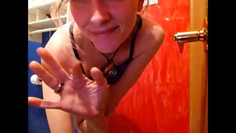 Snapshot of randcandy77 chatting on 02-28-25, 09:44 Randcandy77 online show from 02-28-25, 09:44