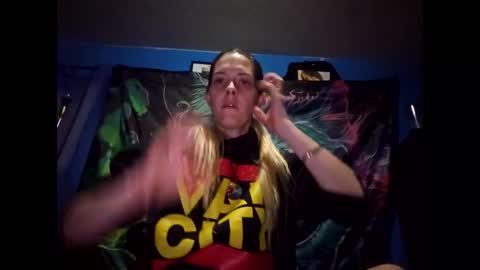 Snapshot of randcandy77 chatting on 03-02-25, 02:51 Randcandy77 online show from 03-02-25, 02:51