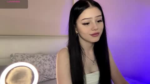 Luna online show from 11-02-25, 03:25