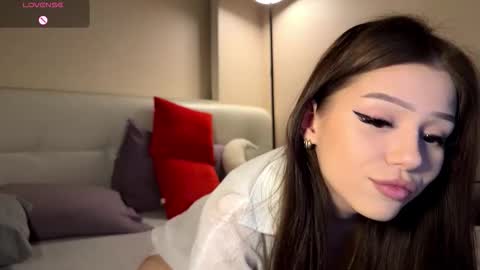 Snapshot of randiburt_ chatting on 03-11-26, 12:44 Luna online show from 03-11-26, 12:44