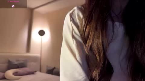 Snapshot of randiburt_ chatting on 03-19-26, 12:42 Luna online show from 03-19-26, 12:42