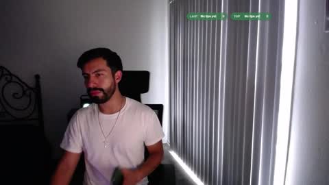 Snapshot of randomink3 chatting on 04-10-26, 01:11 randomink3 online show from 04-10-26, 01:11