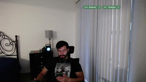 Snapshot of randomink3 chatting on 04-12-26, 02:16 randomink3 online show from 04-12-26, 02:16