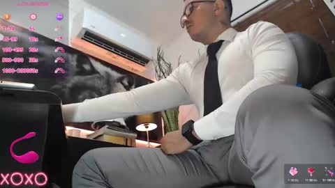 Snapshot of randylukehot chatting on 11-07-25, 09:26 randylukehot online show from 11-07-25, 09:26