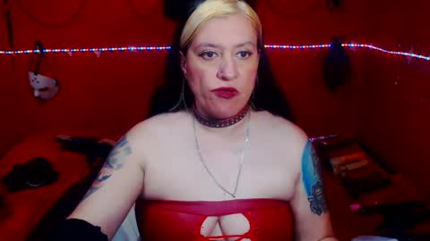 Sonia online show from 04-21-26, 03:13