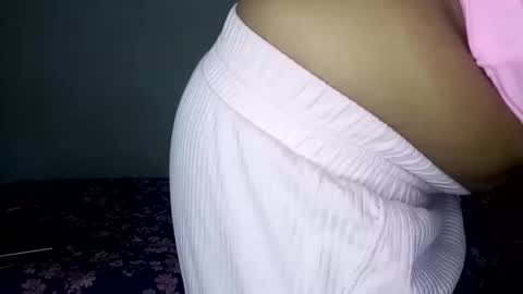 Snapshot of rangel_sex chatting on 01-22-25, 06:41 Rangel and Lola online show from 01-22-25, 06:41