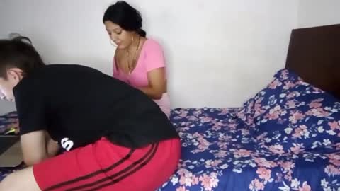 Snapshot of rangel_sex chatting on 01-25-25, 02:04 Rangel and Lola online show from 01-25-25, 02:04