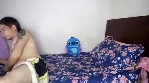 Snapshot of rangel_sex chatting on 02-02-25, 12:40 Rangel and Lola online show from 02-02-25, 12:40