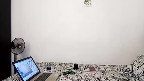 Snapshot of rangel_sex chatting on 02-16-25, 02:43 Rangel and Lola online show from 02-16-25, 02:43