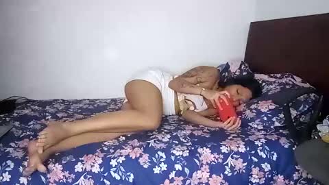 Snapshot of rangel_sex chatting on 02-26-25, 12:16 Rangel and Lola online show from 02-26-25, 12:16