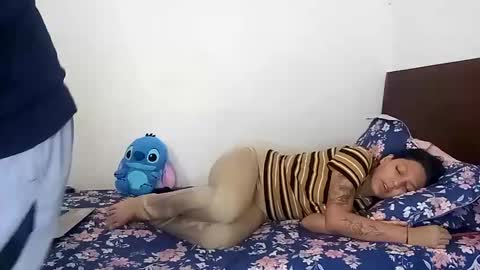 Snapshot of rangel_sex chatting on 02-27-25, 08:31 Rangel and Lola online show from 02-27-25, 08:31