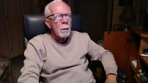 ranger1001 online show from 12-04-24, 09:57