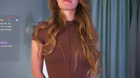 Snapshot of raniyabrouk chatting on 12-14-25, 09:14 Helga online show from 12-14-25, 09:14