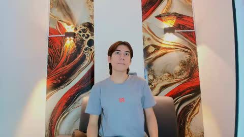 raphael_nyon1 online show from 06-08-26, 03:51