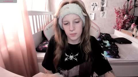 Rapunzel online show from 03-10-26, 01:27