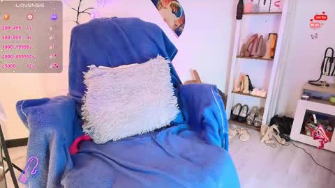 Snapshot of rapunzell__ chatting on 09-11-25, 05:57 Rapunzell online show from 09-11-25, 05:57