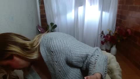 Raquel online show from 01-20-25, 07:14