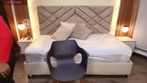 Raquel online show from 03-25-26, 12:11