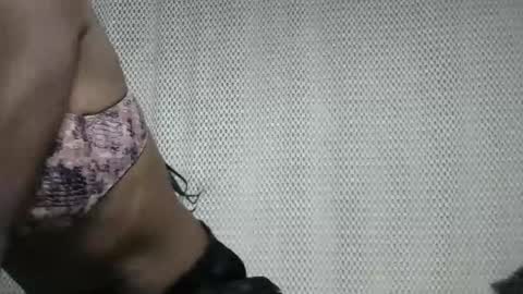 Snapshot of rasta_berry chatting on 05-29-26, 07:12 rasta online show from 05-29-26, 07:12