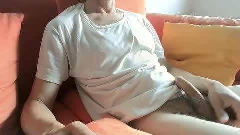 Snapshot of raul101101101101 chatting on 06-09-26, 07:20 raul101101101101 online show from 06-09-26, 07:20