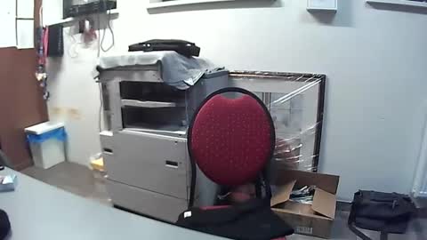 Snapshot of ravart43 chatting on 12-17-24, 03:06 ravart43 online show from 12-17-24, 03:06