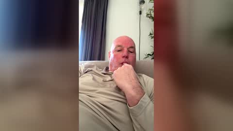 ravchat online show from 02-10-26, 10:47