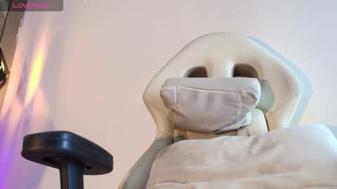 Snapshot of rave_paradise chatting on 10-09-25, 11:08   online show from 10-09-25, 11:08