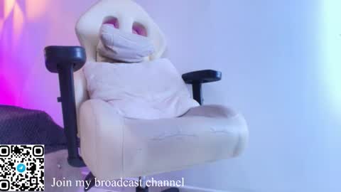 Snapshot of rave_paradise chatting on 10-16-25, 11:00   online show from 10-16-25, 11:00