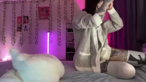 Snapshot of raven_armor chatting on 06-26-26, 05:39 raven_armor online show from 06-26-26, 05:39