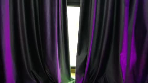 Snapshot of raven_foxxy chatting on 01-19-26, 06:39 Raven Foxxy online show from 01-19-26, 06:39