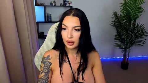 raven_inkk online show from 11-21-25, 10:25