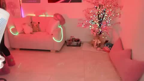 Snapshot of raven_sakura chatting on 06-16-26, 07:27 . online show from 06-16-26, 07:27