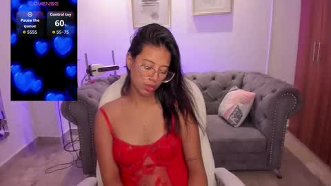 Snapshot of raven_stonee chatting on 09-30-25, 03:22 Raven online show from 09-30-25, 03:22