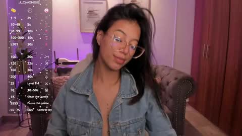 Snapshot of raven_stonee chatting on 10-07-25, 03:14 Raven online show from 10-07-25, 03:14