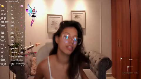 Snapshot of raven_stonee chatting on 10-15-25, 03:28 Raven online show from 10-15-25, 03:28