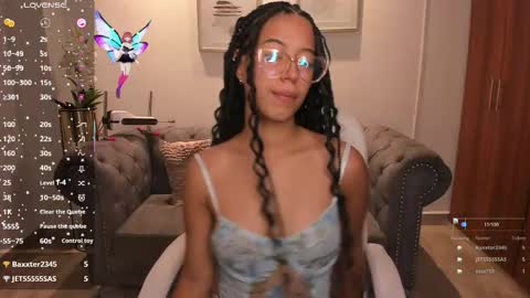 Snapshot of raven_stonee chatting on 10-17-25, 03:20 Raven online show from 10-17-25, 03:20