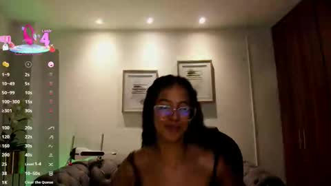 Snapshot of raven_stonee chatting on 10-31-25, 03:07 Raven online show from 10-31-25, 03:07