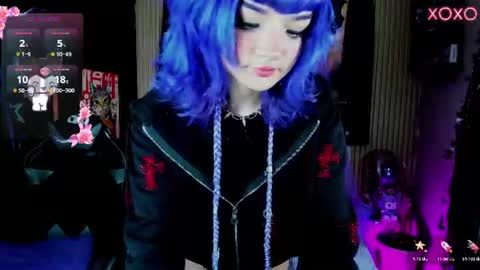 Snapshot of ravencollen chatting on 06-04-26, 08:15 ravencollen online show from 06-04-26, 08:15