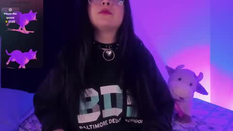 Raven  online show from 11-21-25, 02:32