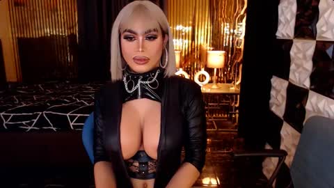 Snapshot of ravenmystiquex chatting on 05-28-26, 12:52 ravenmystiquex online show from 05-28-26, 12:52