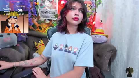 Snapshot of ravenn_20 chatting on 05-22-26, 11:38 RavenN online show from 05-22-26, 11:38