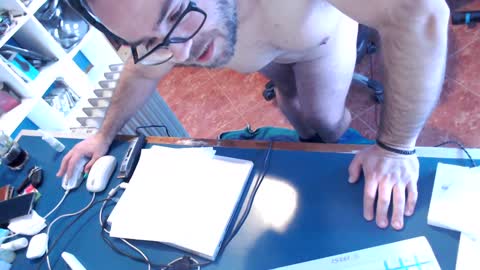 Snapshot of ravingr3d3 chatting on 02-03-25, 03:17 ravingr3d3 online show from 02-03-25, 03:17