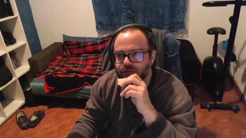 Snapshot of ravingr3d3 chatting on 02-07-25, 01:04 ravingr3d3 online show from 02-07-25, 01:04
