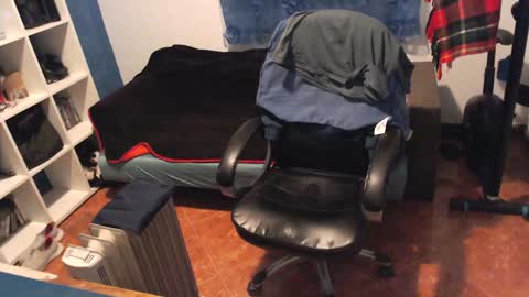 Snapshot of ravingr3d3 chatting on 02-08-25, 10:51 ravingr3d3 online show from 02-08-25, 10:51