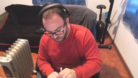 Snapshot of ravingr3d3 chatting on 02-14-25, 12:14 ravingr3d3 online show from 02-14-25, 12:14