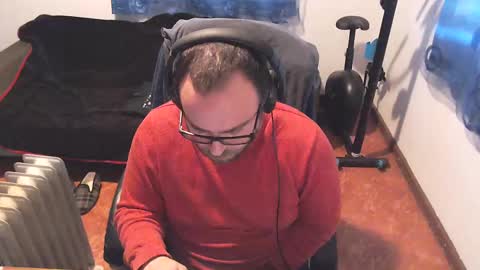 Snapshot of ravingr3d3 chatting on 02-14-25, 03:15 ravingr3d3 online show from 02-14-25, 03:15